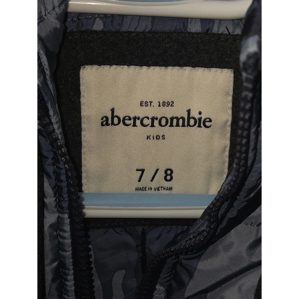 Abercrombie Kids Gray Double Breasted Pea Coat Jacket Blue‎ Camo Lining Size 7/8